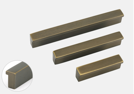 8815 Linear Cabinet Pull — Coffee