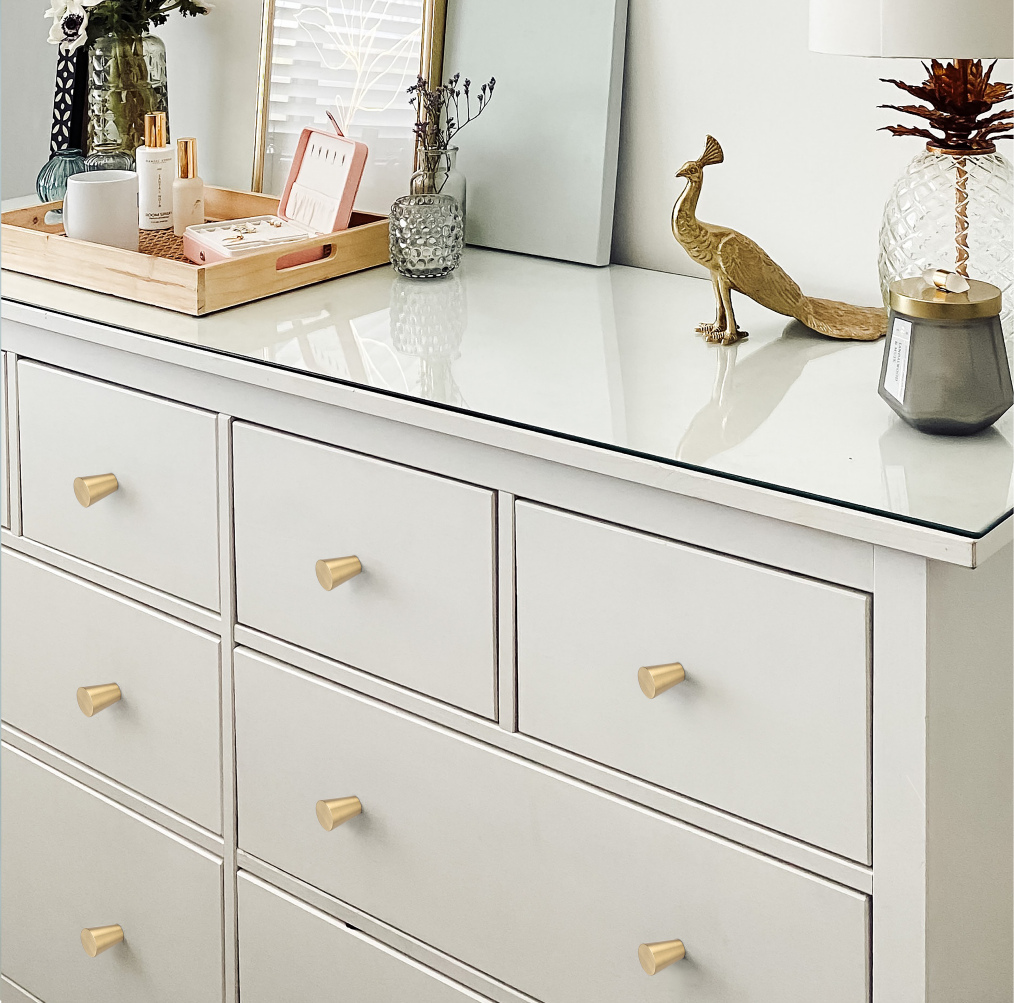 Cabinet styling image included in the LONGLIN catalogue