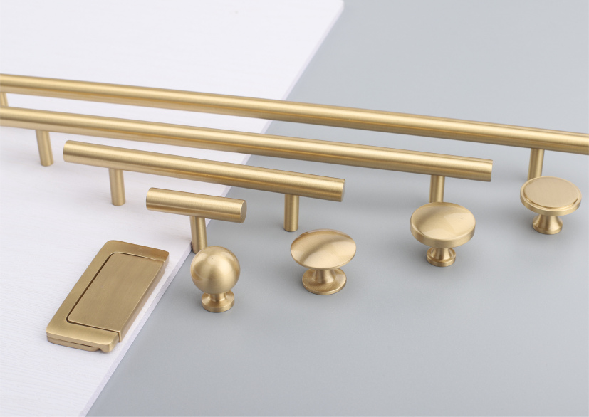 Furniture hardware photographed for the LONGLIN catalogue